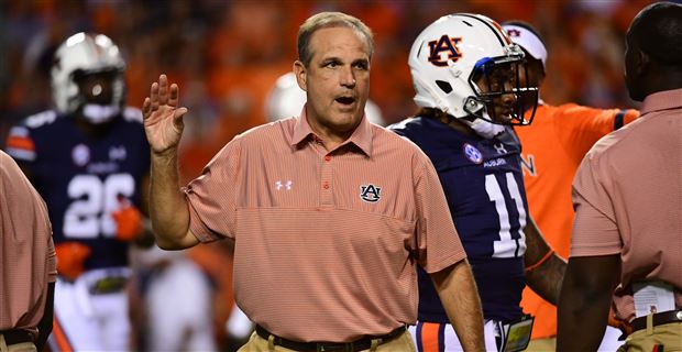 Athlon, Lindy's differ slightly on Auburn football predictions