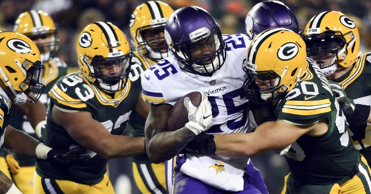 What time are the Green Bay Packers playing today