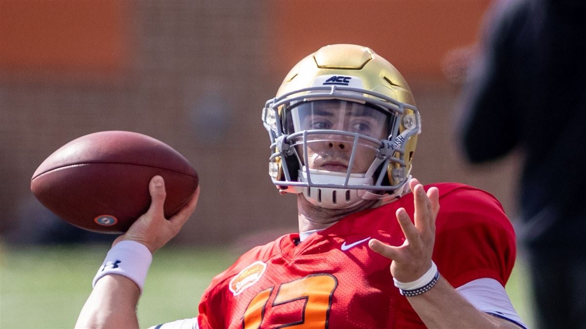 2021 NFL Draft: New Orleans Saints take Notre Dame QB Ian Book in 4th  round, No. 133 overall