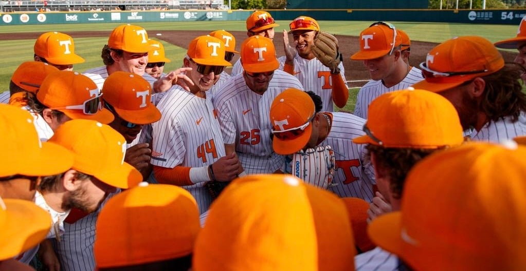 No. 9 Vols 'Fired Up' For Home Opener Vs. Austin Peay - University of  Tennessee Athletics