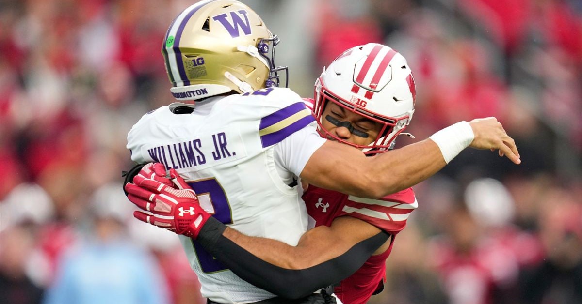 Huskies Lose Ugly Game To Wisconsin On The Road