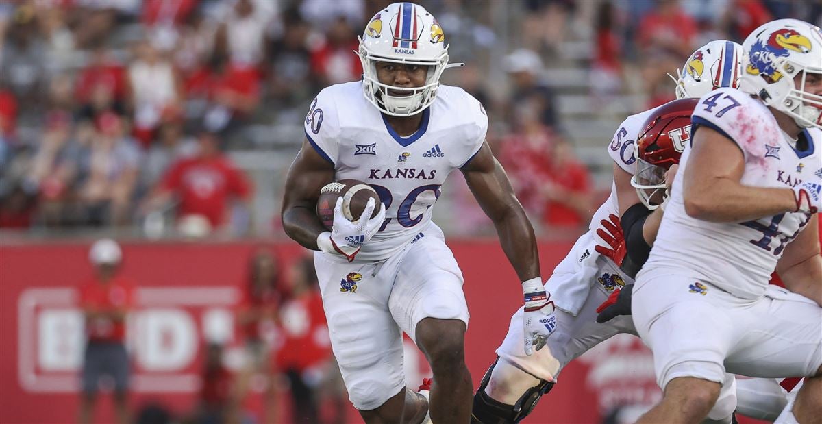 KU running back Daniel Hishaw Jr. leaves Iowa State game with injury ...