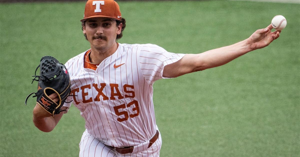 Live Baseball Updates: No. 1 Texas vs. Florida (Game 2)