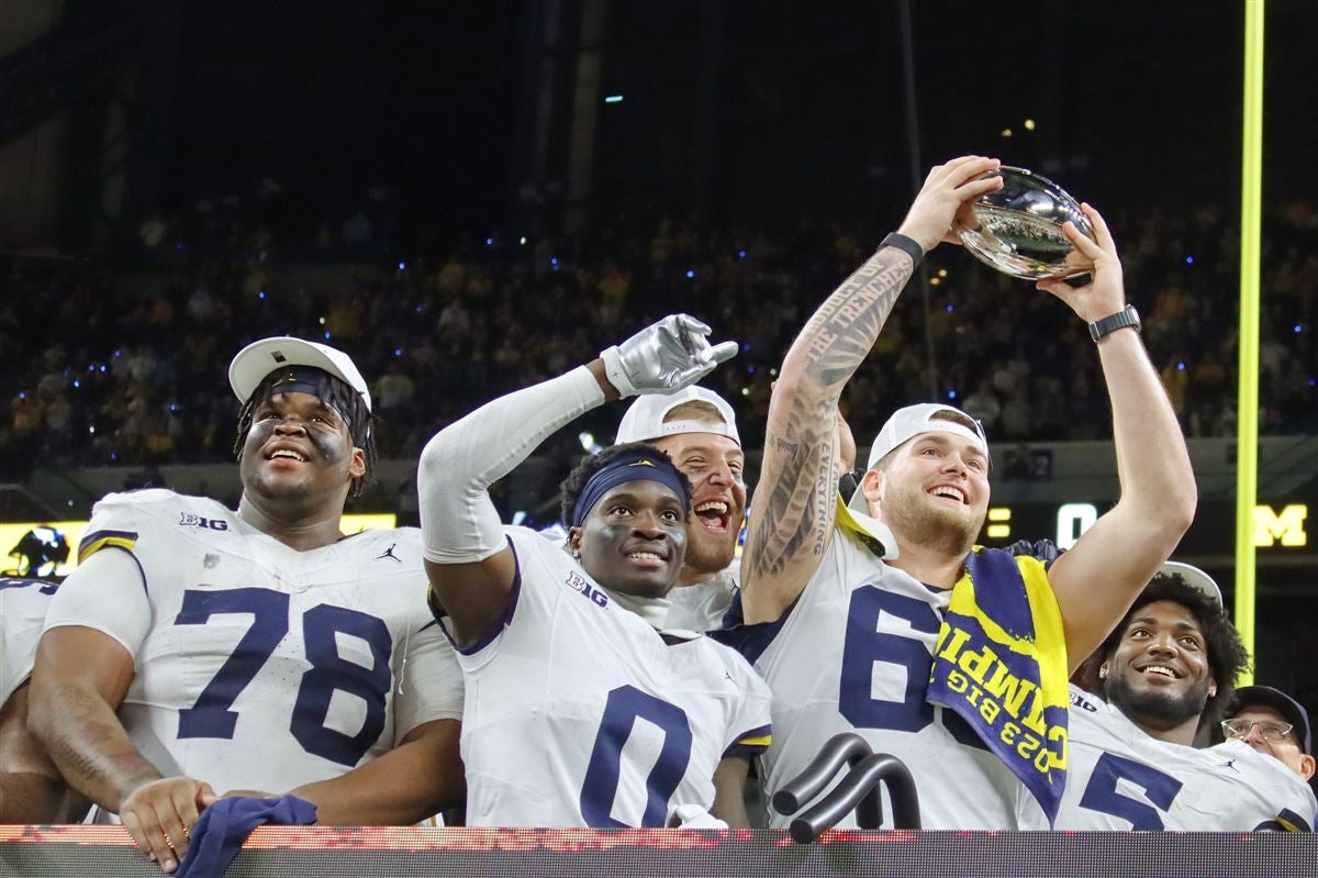 Michigan OL Zak Zinter officially declares for NFL Draft