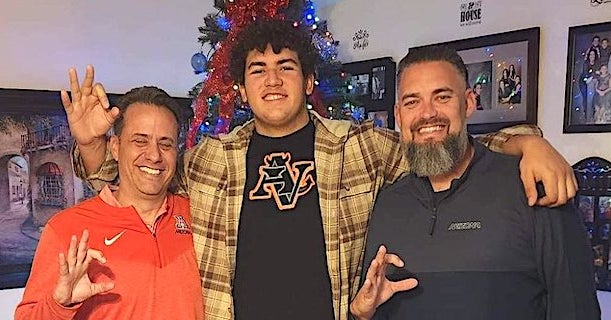 Massive OL prospect Raymond Pulido flips commitment from Alabama to Arizona 