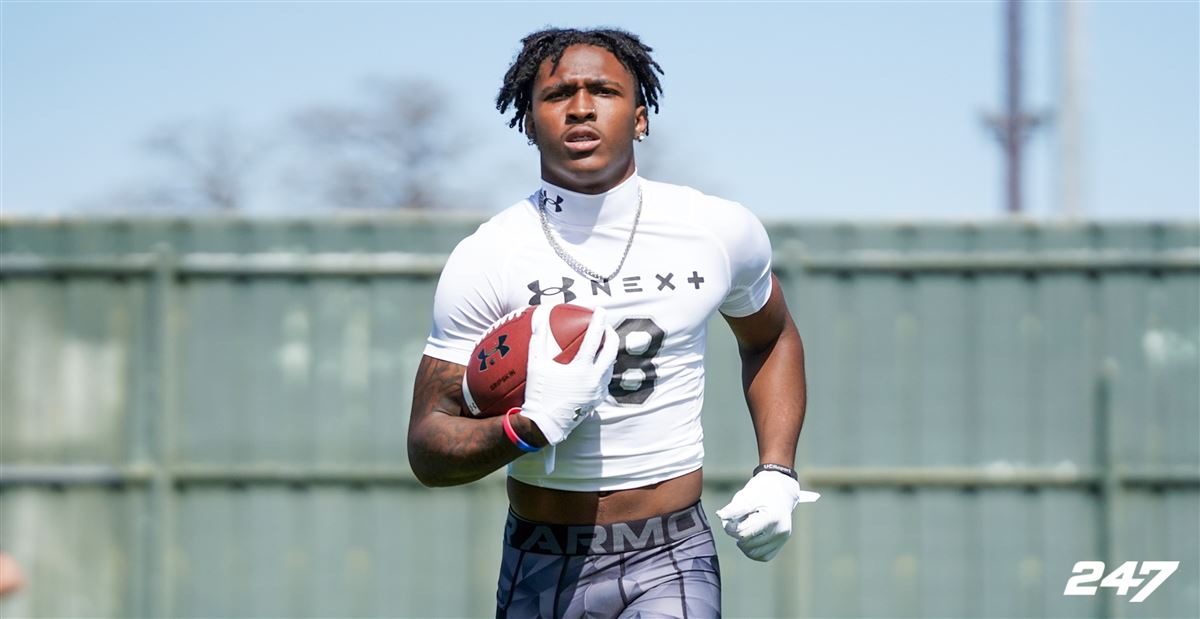 Dakorien Moore, nation's No. 1 WR, decommits from LSU ahead of summer visits