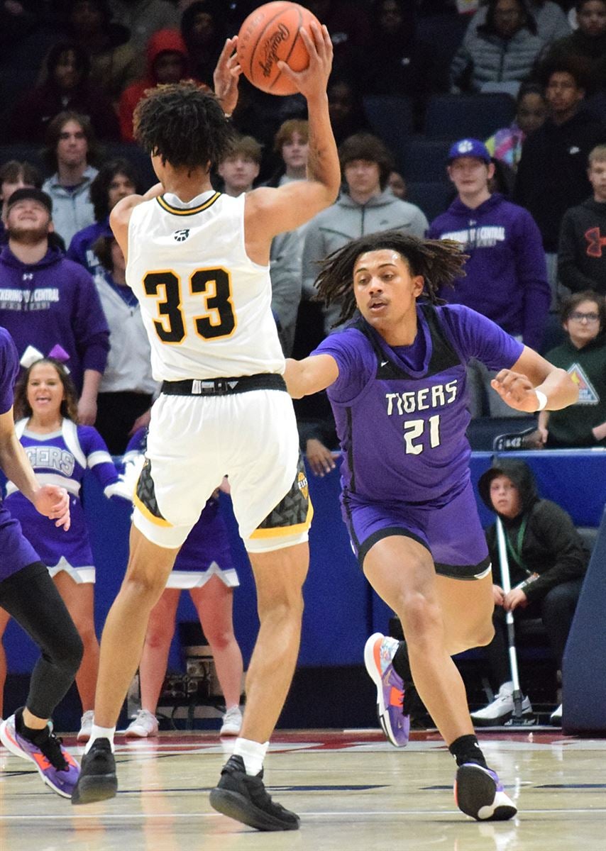 Pick Central's Royal leads Tigers back to state title game with win