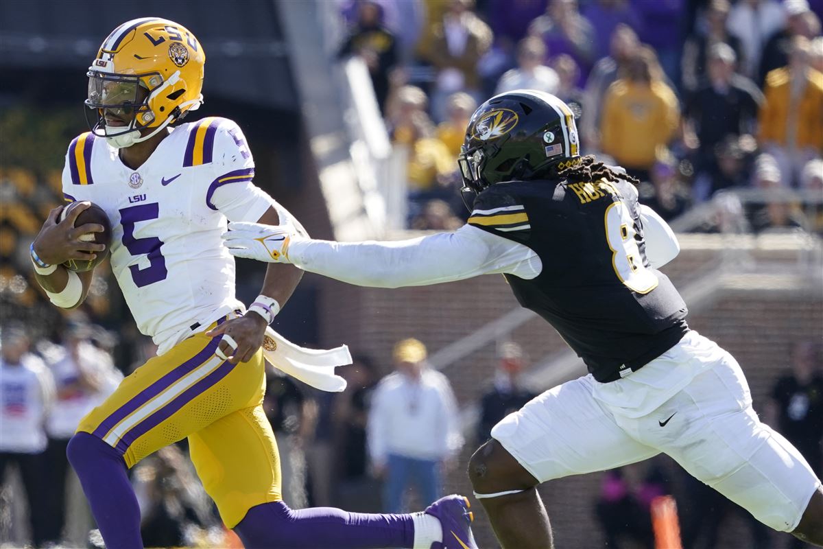 Jayden Daniels threatened a Joe Burrow LSU record during hot start