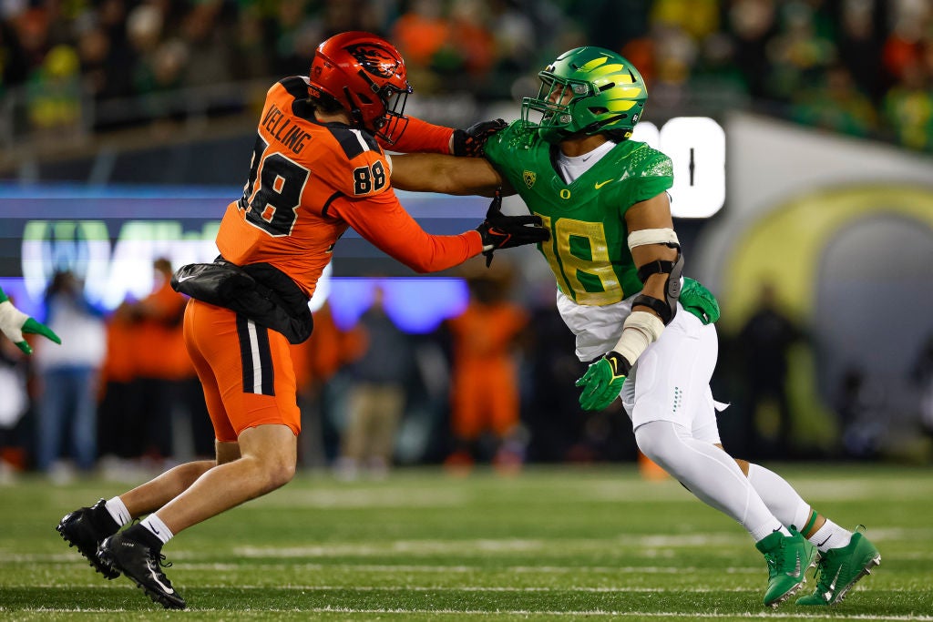 Oregon/Oregon State football rivalry to continue in 2024, 2025