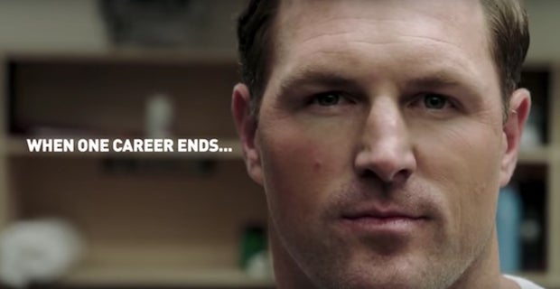 VIDEO: Jason Witten debuts new Miller Lite commercial