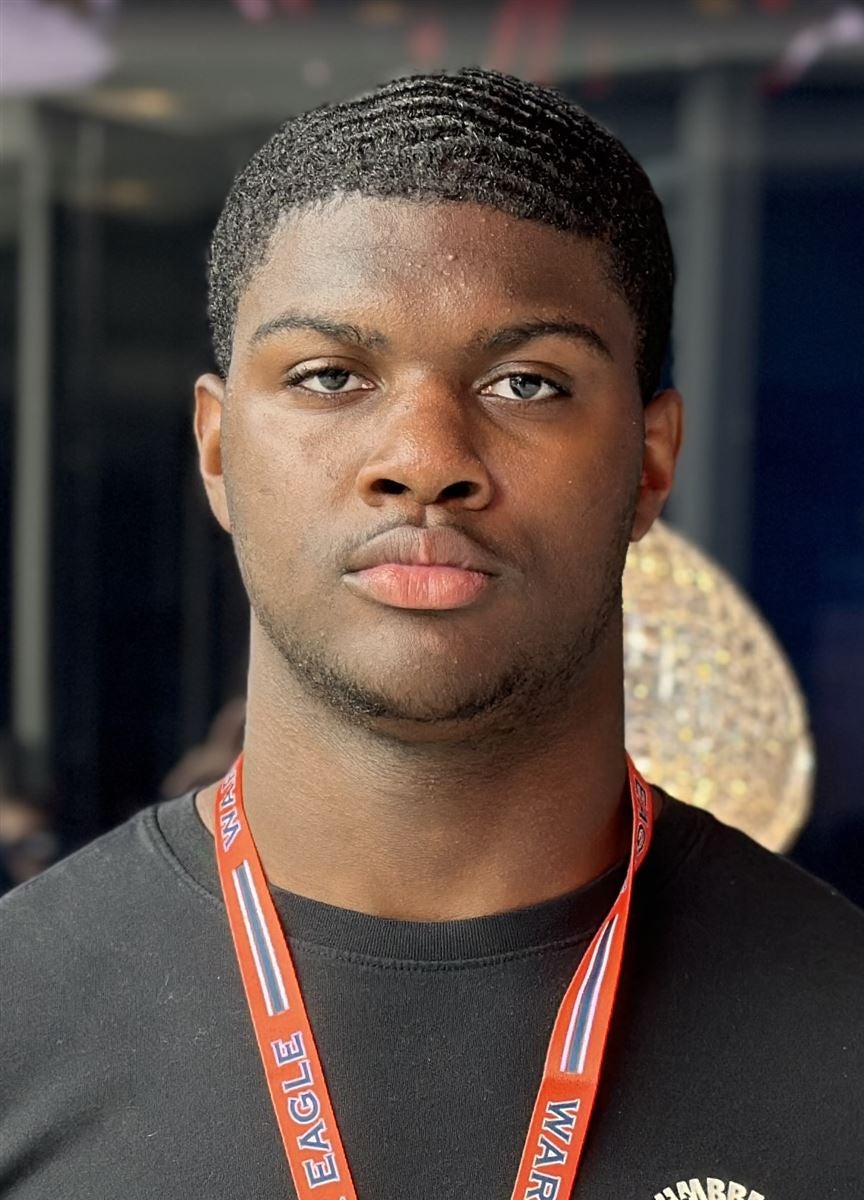 AJ Holloway South Carolina Linebacker aj-holloway-south-carolina-linebacker