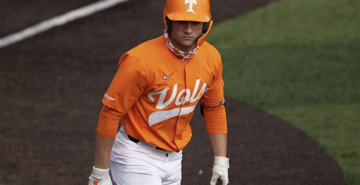 Tennessee Vols Senior OF Evan Russell Announces Return to Tennessee -  Sports Illustrated Tennessee Volunteers News, Analysis and More