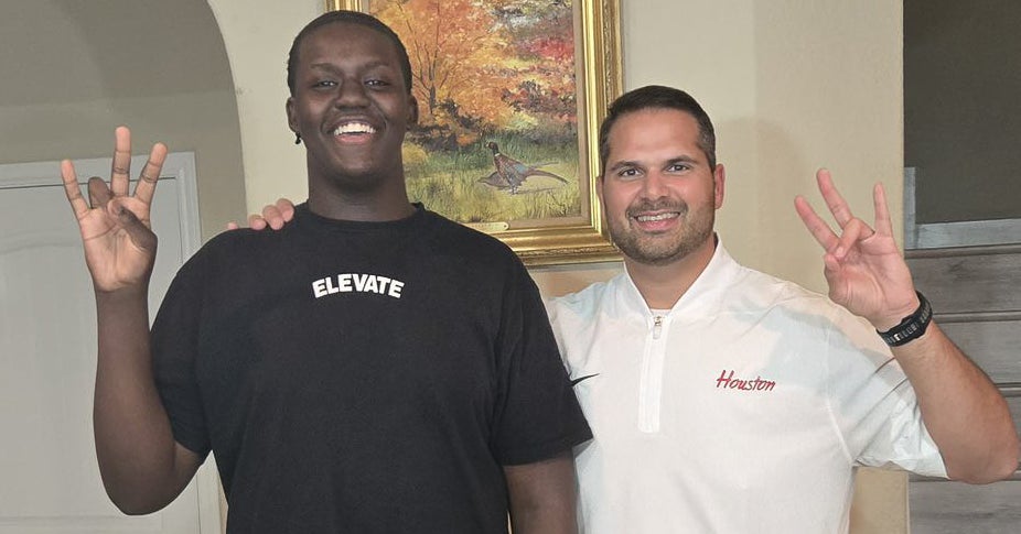 Houston lands commitment from 2027 three-star offensive tackle Thomas Muiruri