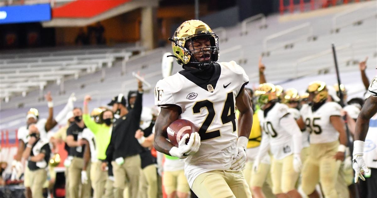 Wake Forest Football defeats Syracuse 38-14