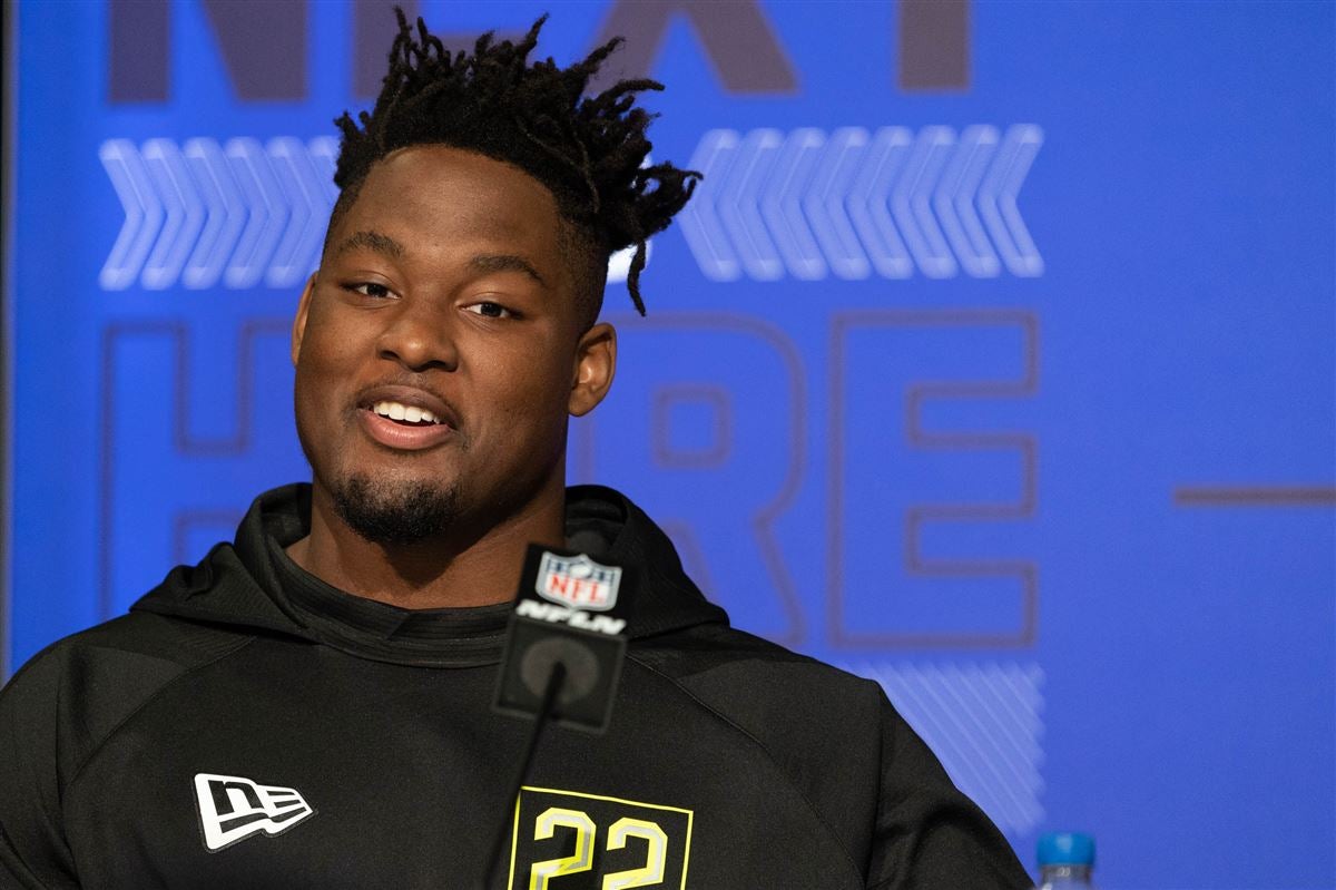 Boston College's Zion Johnson dominates at NFL Combine bench press - The  Boston Globe