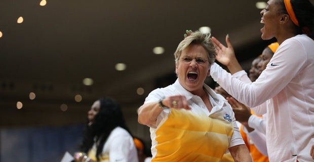 Holly Warlick