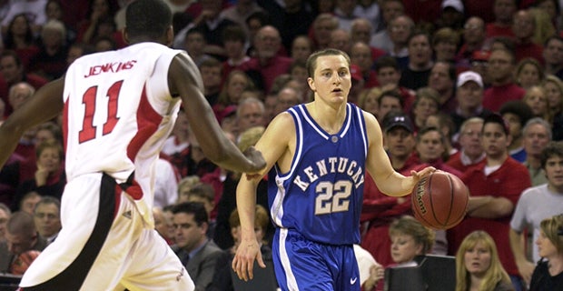 Louisville Cardinals come up just short, lose 69-61 to Kentucky Wildcats