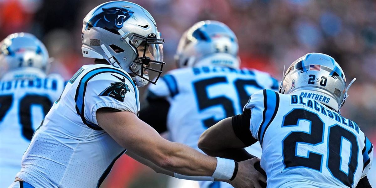 2,407 Carolina Panthers V Cleveland Browns Photos & High Res