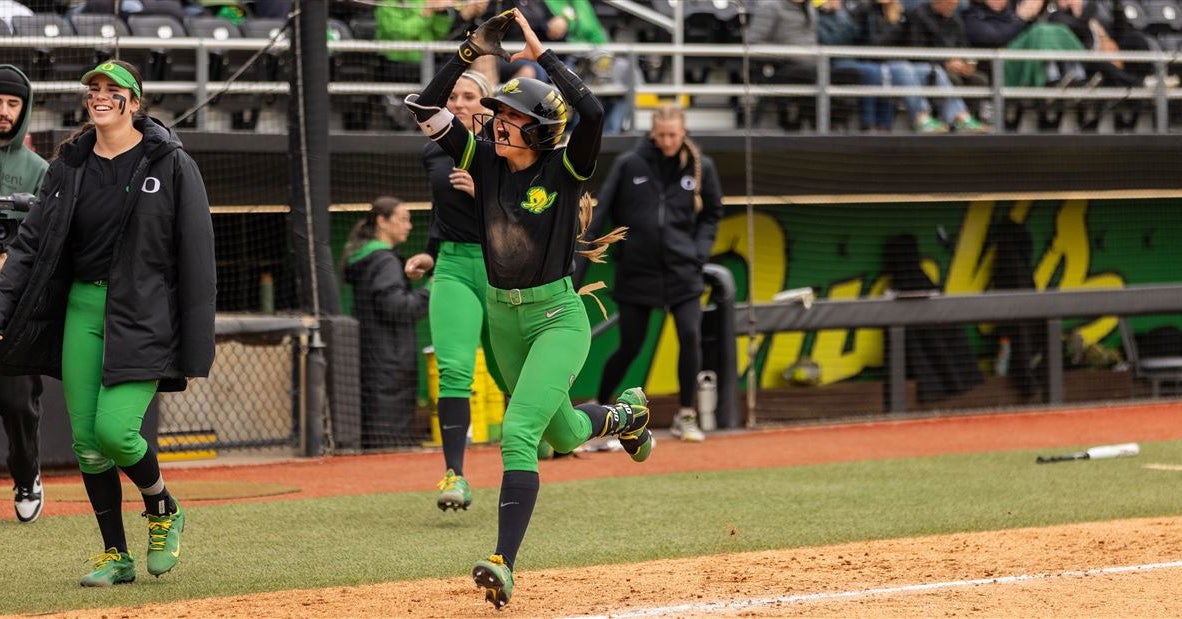 Even without head coach Melyssa Lombardi No. 14 Oregon breezes through first home weekend