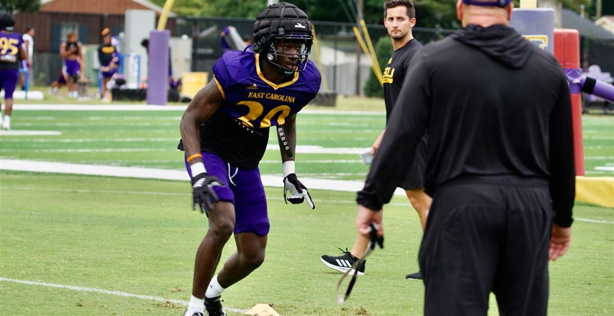 Versatile 2022 LB Sam Dankah commits to ECU