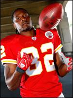 Kansas City Chiefs wide receiver Dwayne Bowe (82) during pre-game warmups  before the Chargers 37-7 victory over the Chiefs at Arrowhead Stadium in Kansas  CIty, Missouri. (Credit Image: © Jacob Paulsen/Southcreek  Global/ZUMApress.com