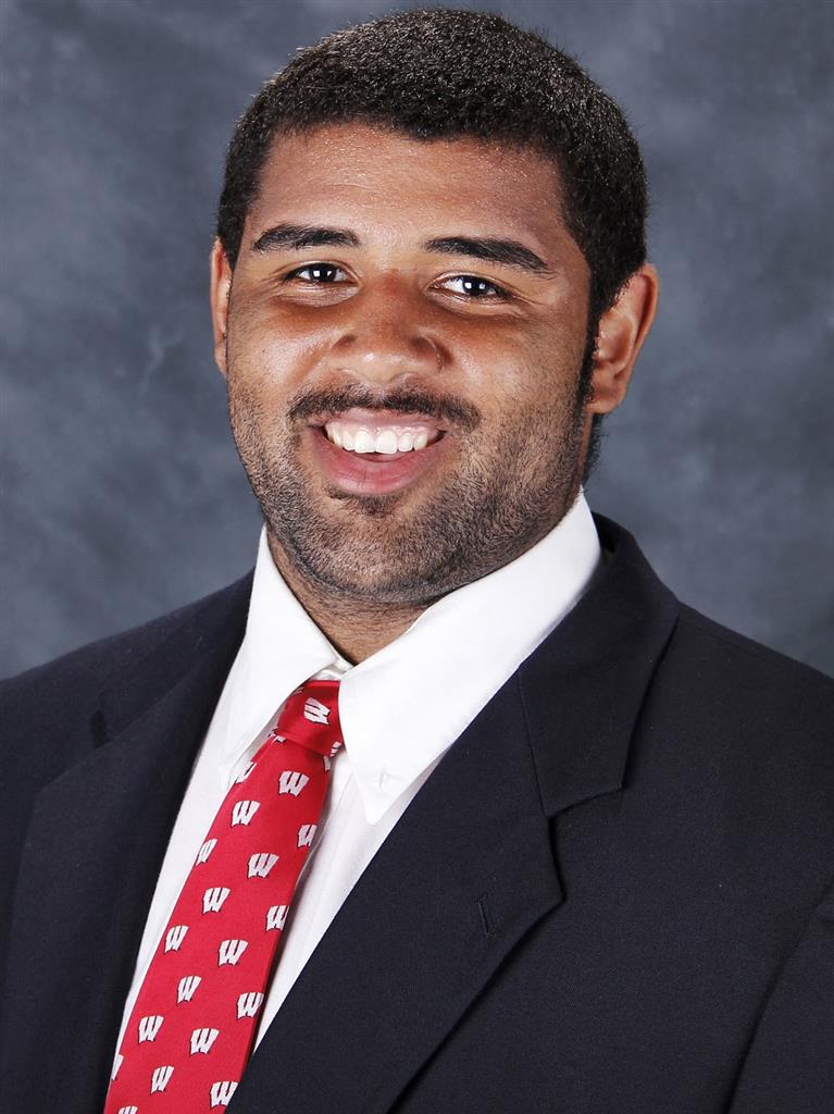 Walker Williams, Wisconsin, Offensive Tackle