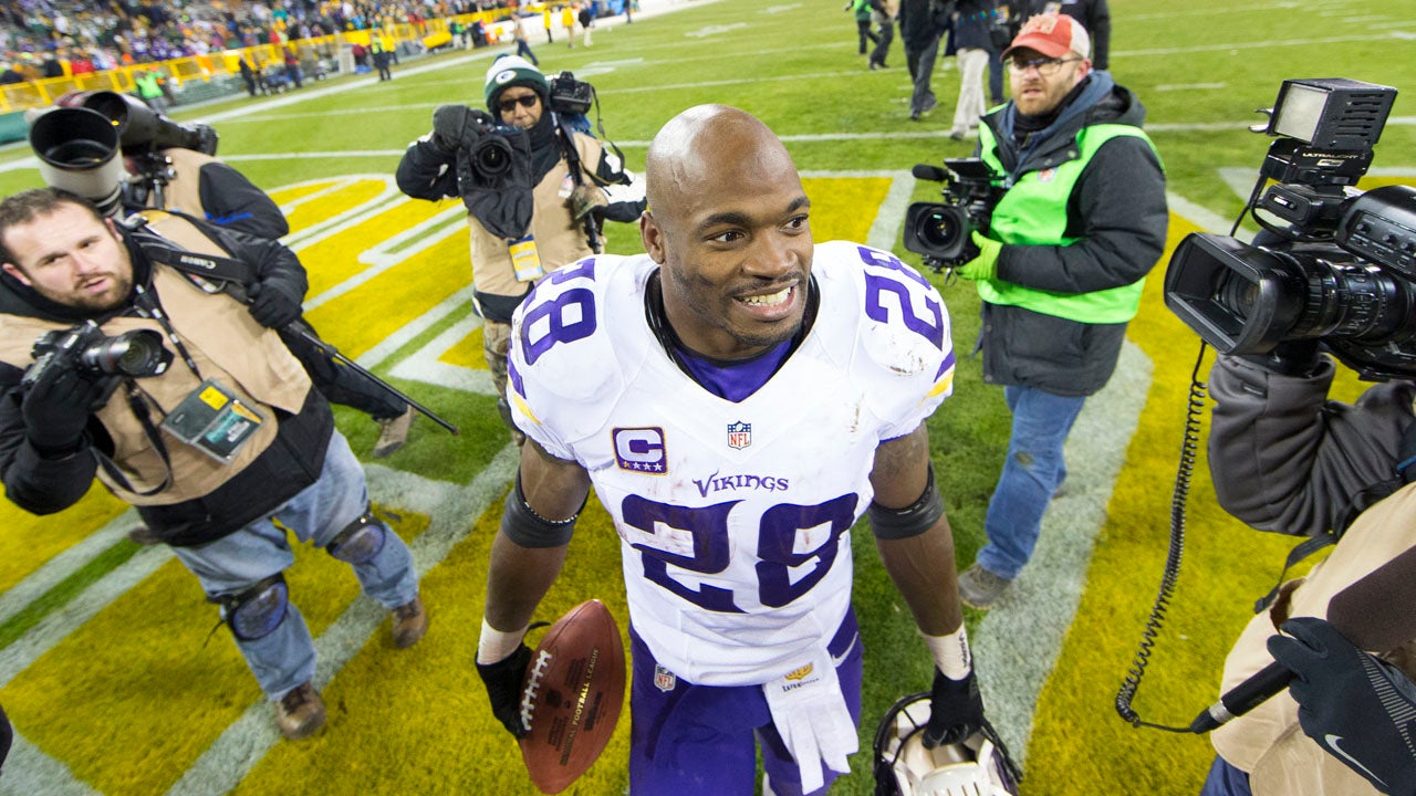 Adrian Peterson activated from injured reserve by Minnesota