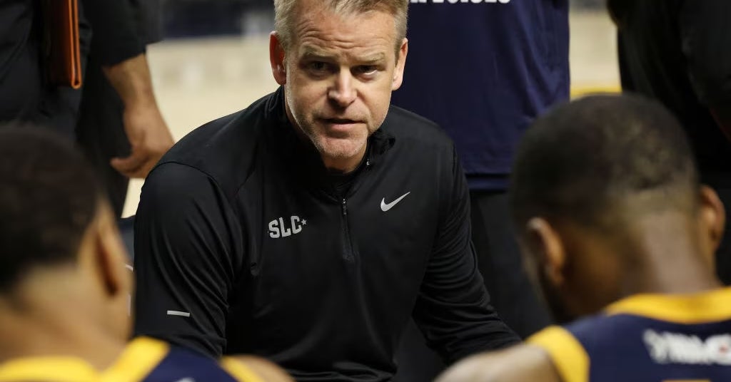 Coach Wojo gets promoted from G-League to NBA's Jazz