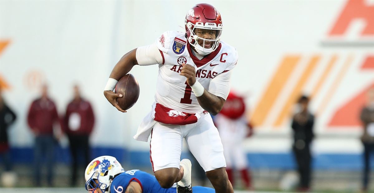 Arkansas Football: KJ Jefferson ranks high in 247Sports QB rankings