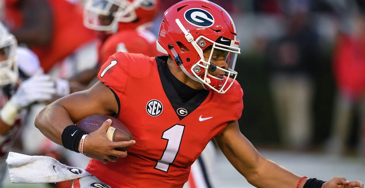 Justin Fields plays starring role in UGA's blowout win over UMass