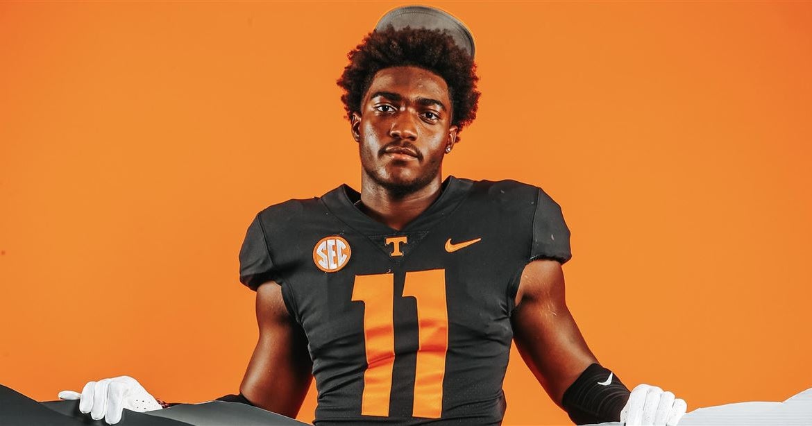 Jalen Smith commits to Vols, calls Tennessee 'a place I need to be'