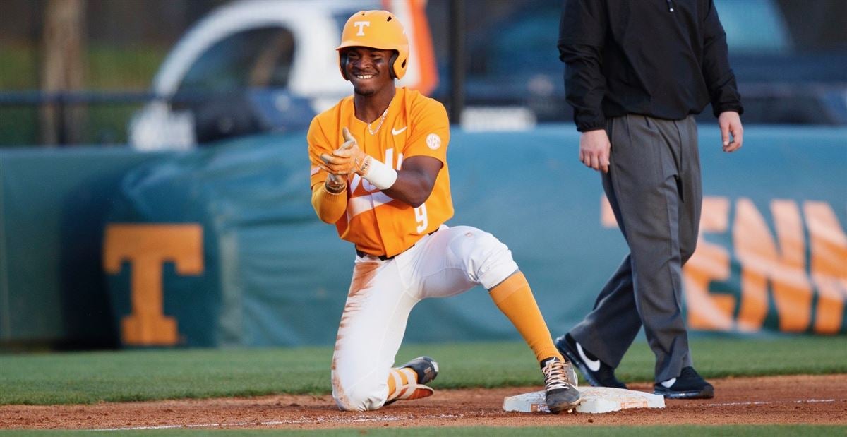 Tennessee baseball's Evan Russell practicing at catcher, Tony Vitello says