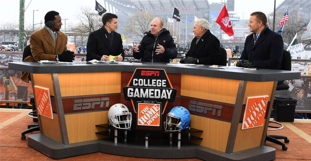 After 15 years of waving the flag, Washington State gets 'GameDay