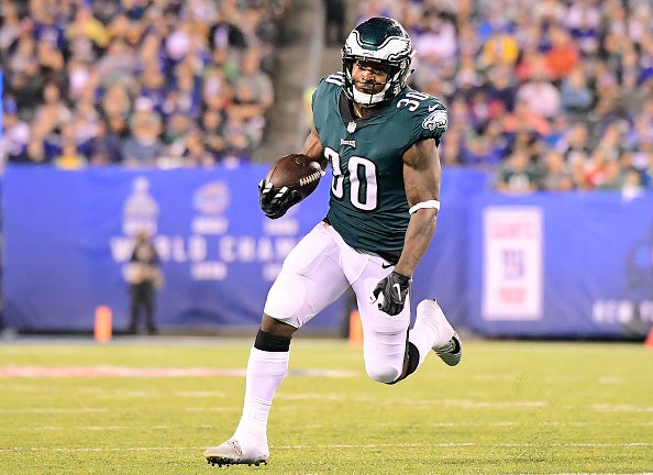 EAGLES RB COREY CLEMENT WANTS MORE TOUCHES IN 2ND YEAR!
