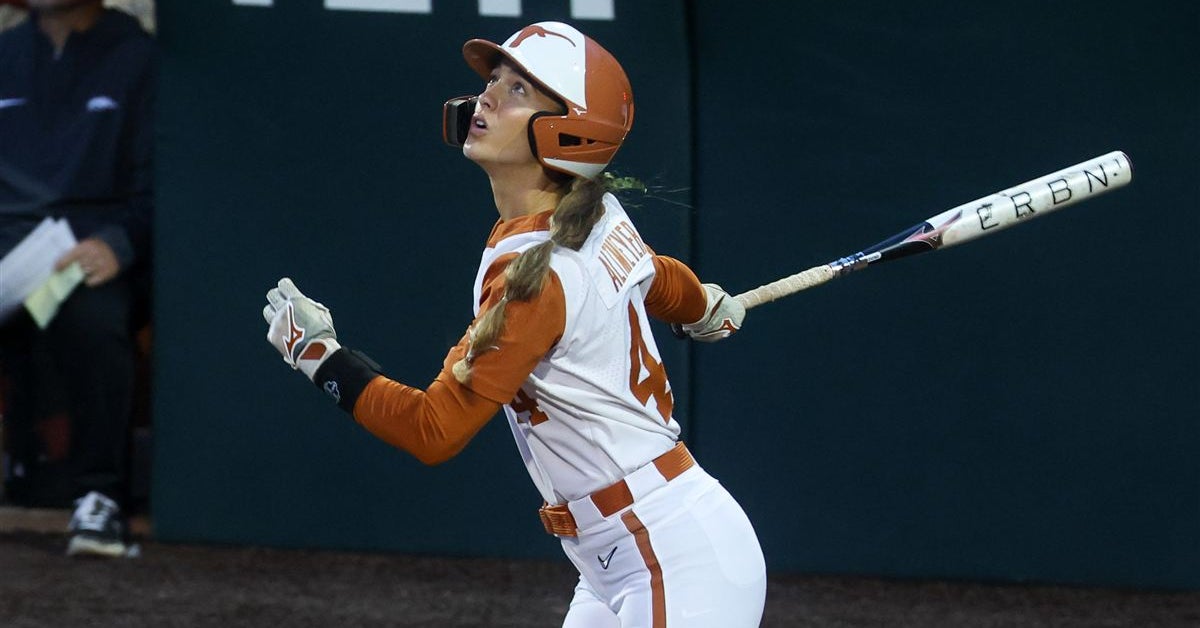 Defending national champ Texas softball blanks Mississippi State to stay alive in Women's College World Series