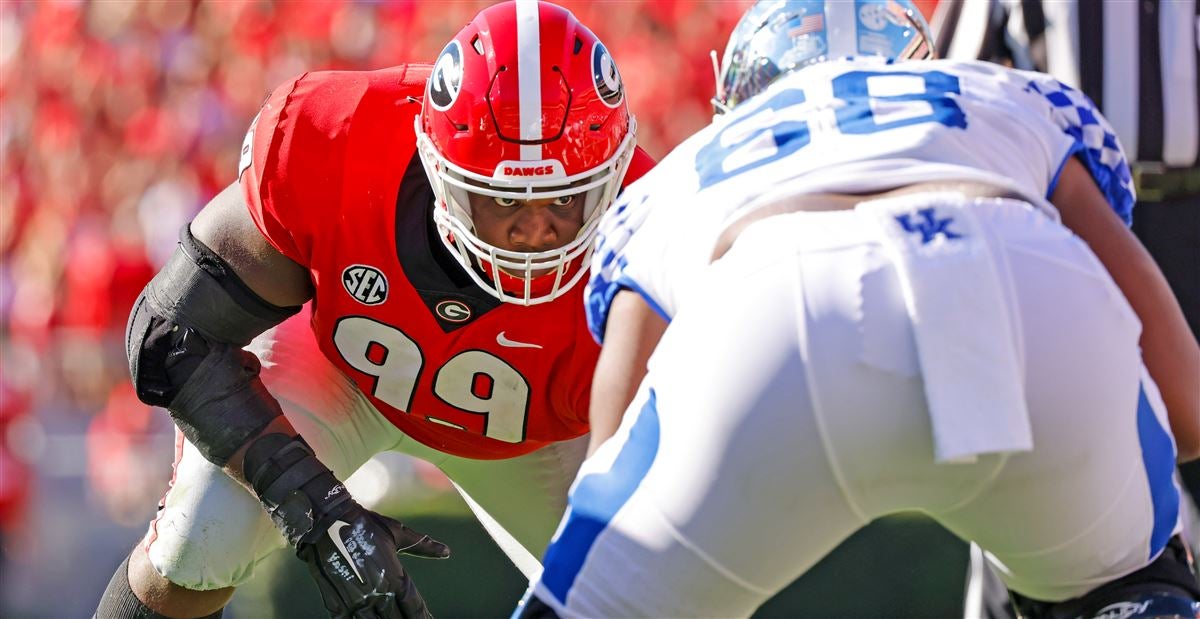 Georgia lineman Jordan Davis, at 341 pounds, runs 40-yard dash in