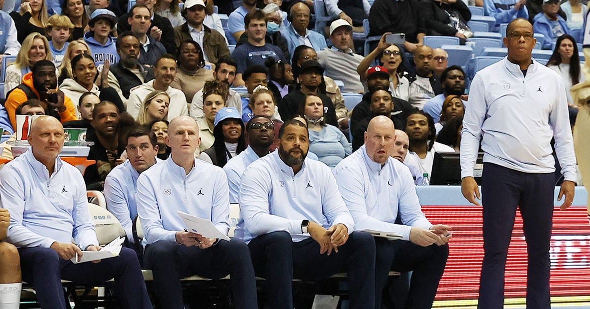 Hubert Davis Taking UNC Basketball Recruiting Back to the Top Hubert Davis Taking UNC Basketball Recruiting Back to the Top