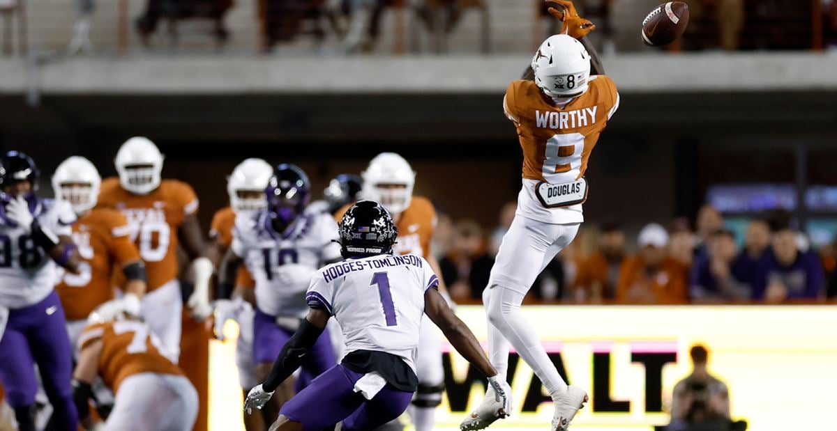 Texas' struggles on offense lead to loss to No. 4 TCU, 17-10 - Vimarsana News