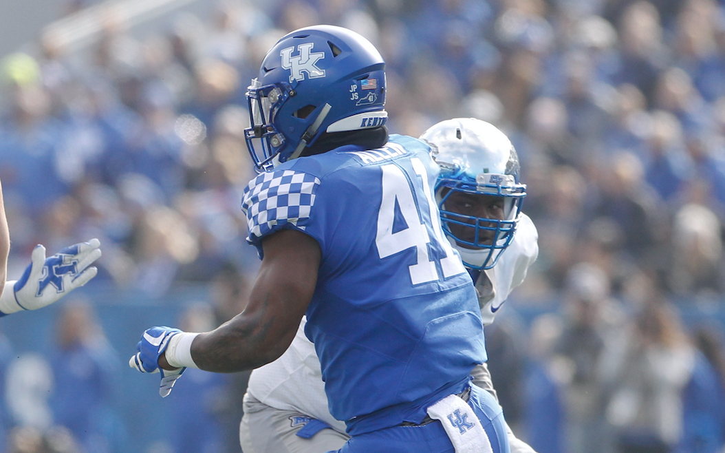 Montclair defensive end Joshua Allen commits to Kentucky while on official  visit 