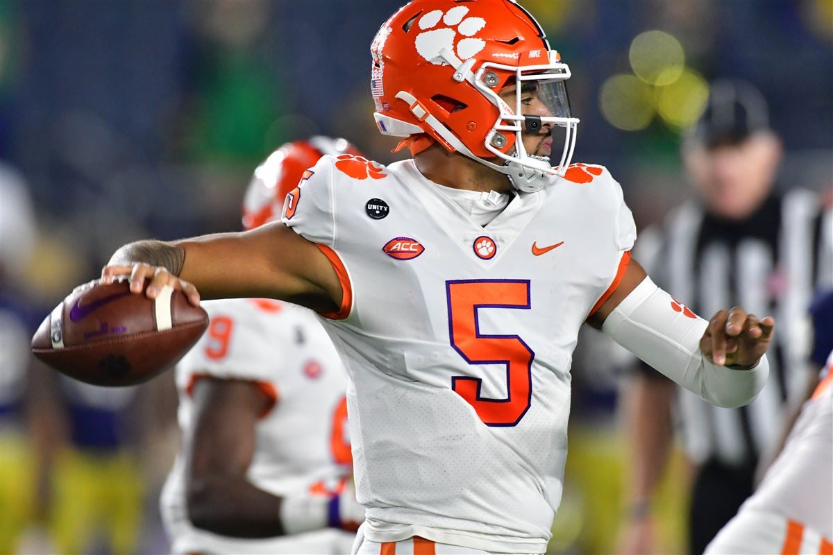 Clemson QB DJ Uiagalelei transferring to Oregon State as five-star prospect  attempts to reset career 