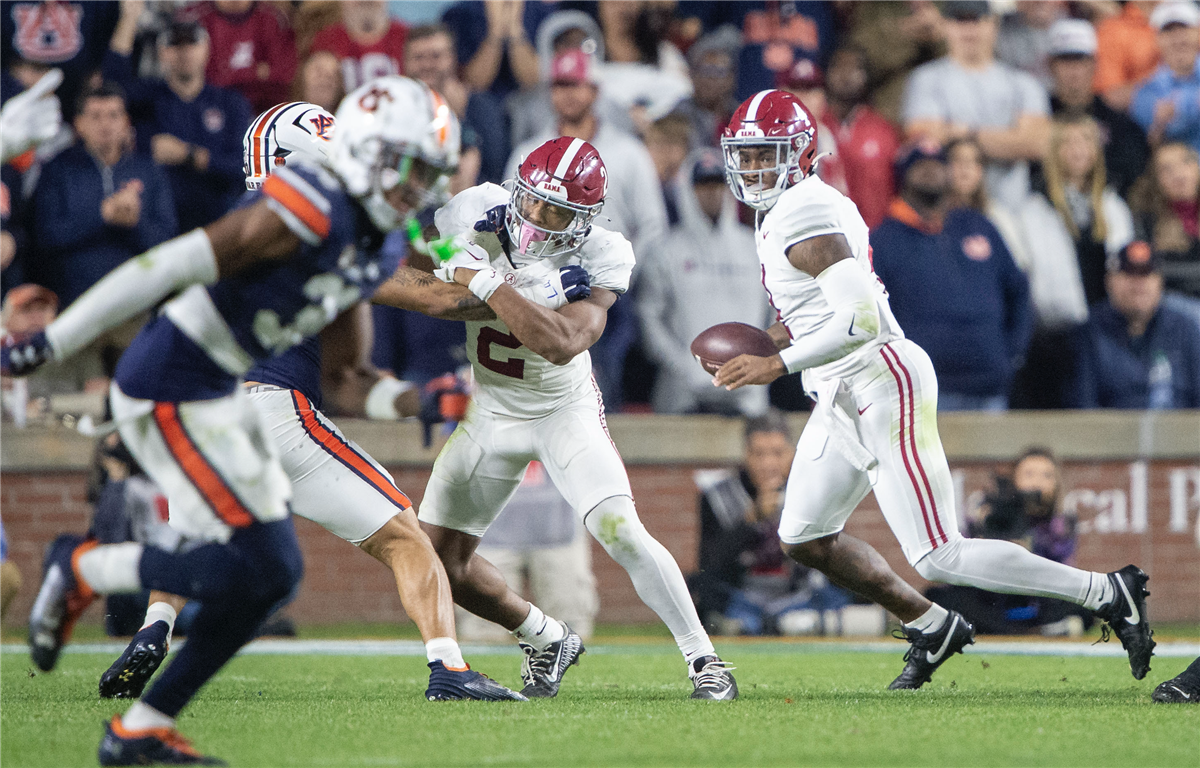 College Sports Rivalry - 10 Rivalries That Stand Out