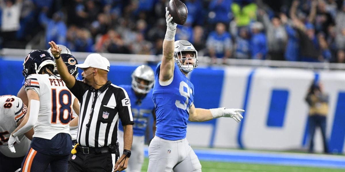 Detroit Lions DE Aidan Hutchinson records first-career interception