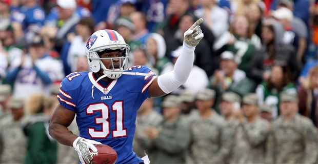 NFL: Buffalo Bills players tuck into turkey on pitch for Thanksgiving