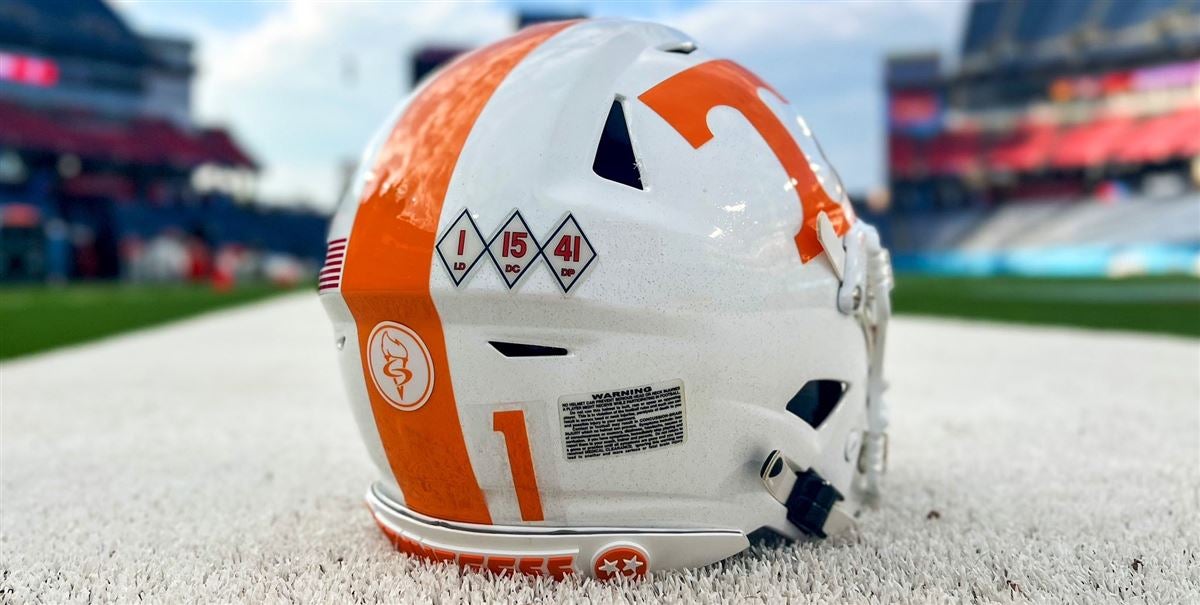 Commanders to honor Virginia football players with helmet decals