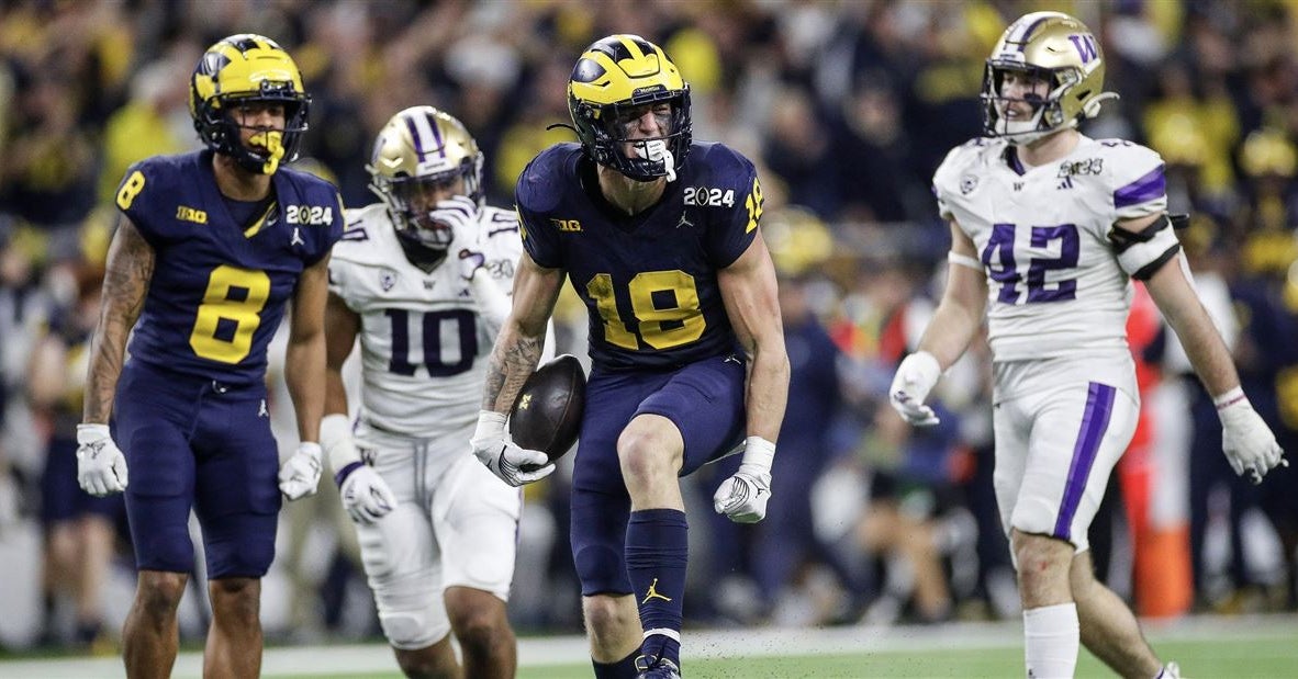 Michigan TE Colston Loveland declares for the 2025 NFL Draft