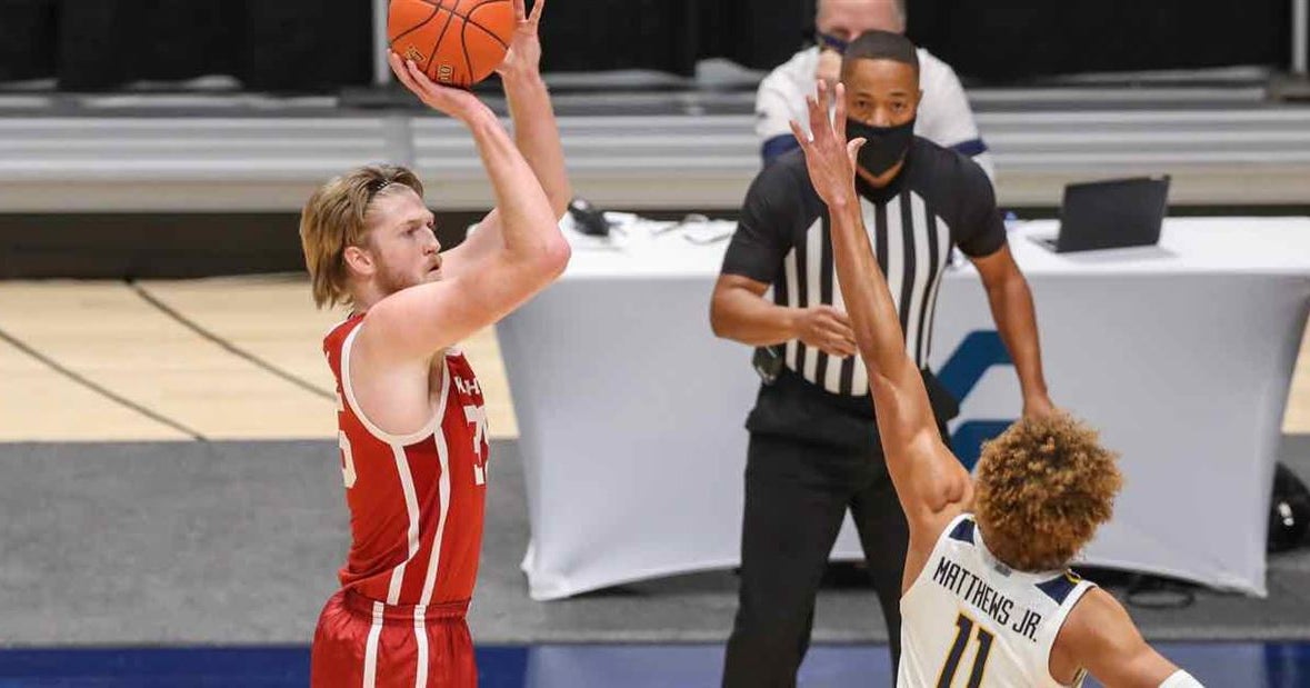 Hubert Davis Excited For How Brady Manek & Justin McKoy Will Help UNC Stretch the Floor Hubert Davis Excited For How Brady Manek & Justin McKoy Will Help UNC Stretch the Floor