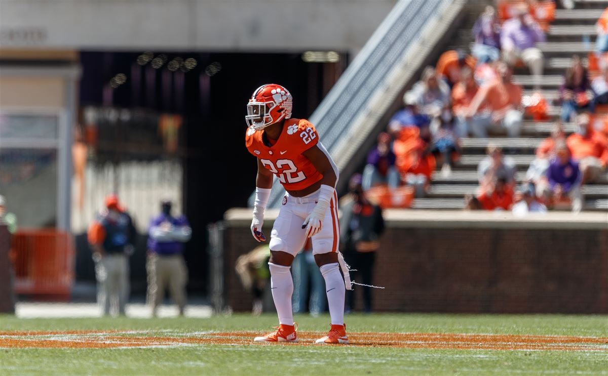 Trenton Simpson scouting report: 2023 NFL Draft profile, prospect ranking -  DraftKings Network