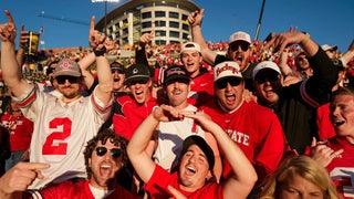 Watch: Ohio State enjoys first road win of 2026 at Iowa with ‘Carmen Ohio’