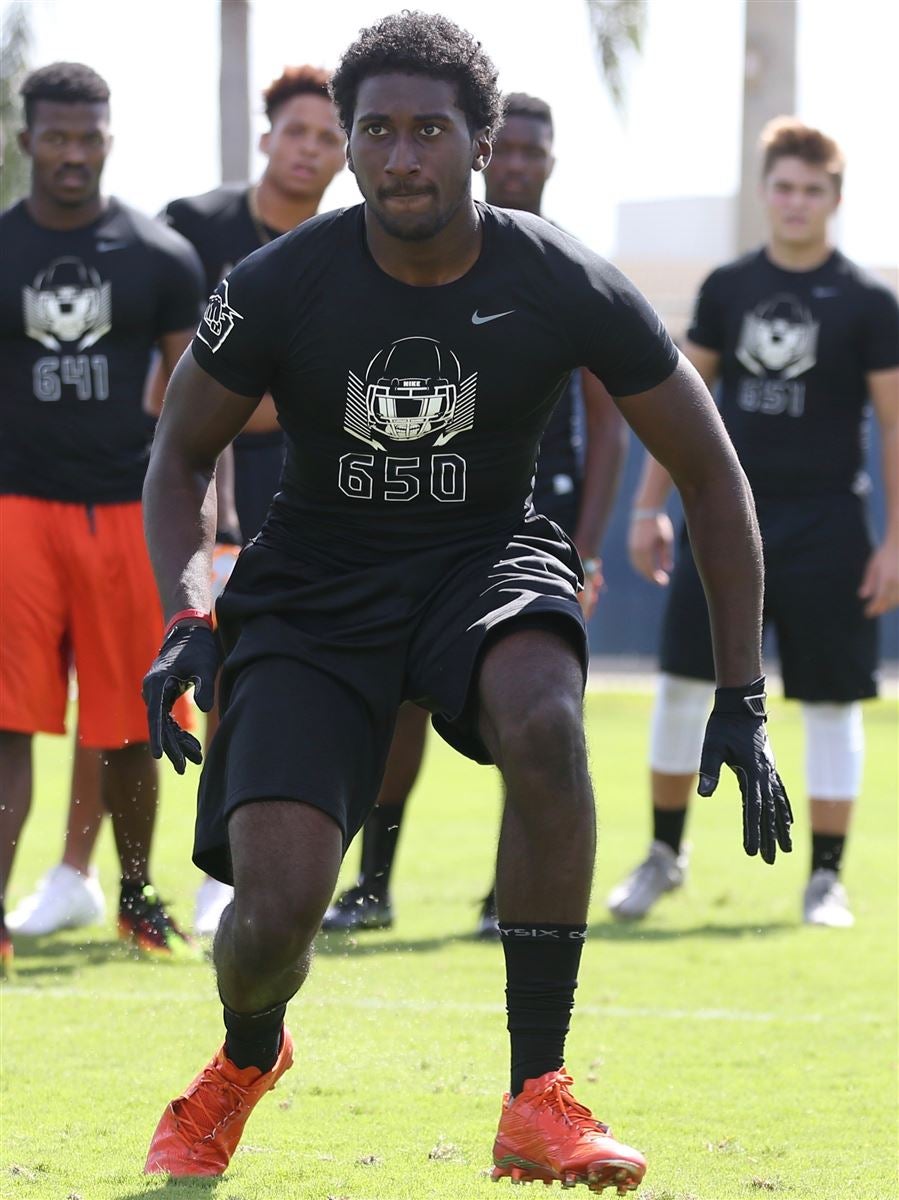 Yasir Abdullah Invitation East-West Shrine Bowl With Louisville Cardinals  Football Unisex T-Shirt - REVER LAVIE