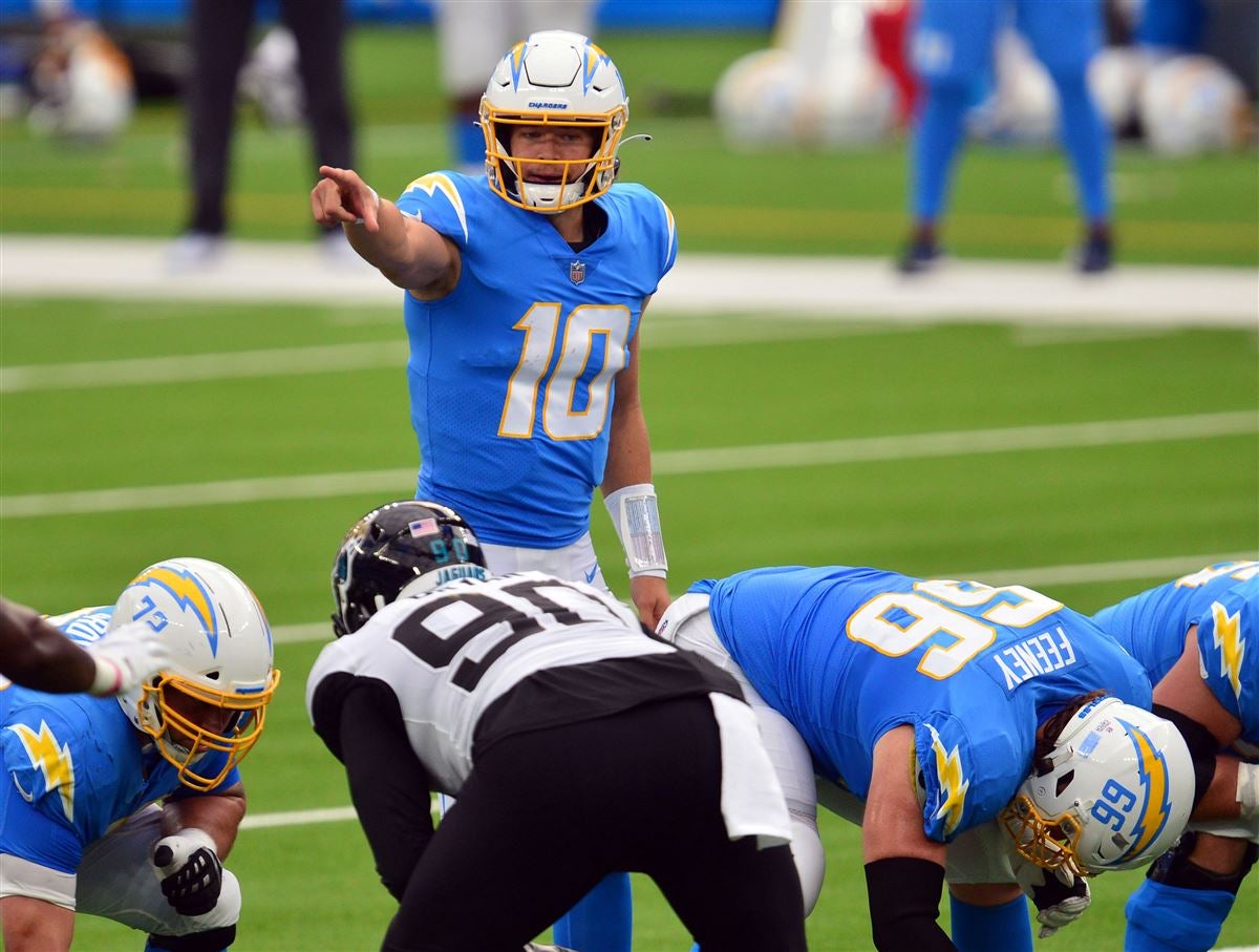 Chargers QB Justin Herbert tabbed as AP Offensive Rookie of the Year